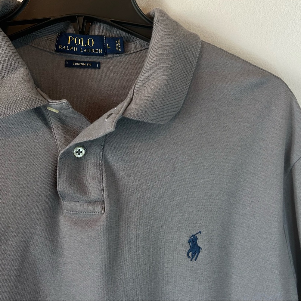 Ralph Lauren Men’s Large Soft Bright Dark Gray Polo.